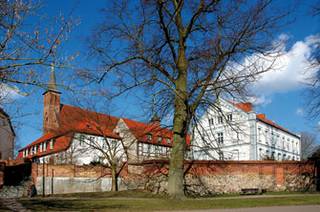Landeskloster Ribnitz und das Deutsche Bernsteinmuseum